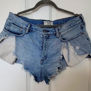 Free people Jean demin shorts deep cut high waist classic 5 pocket style